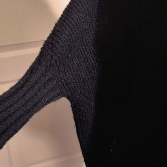 CHANNA Oversized Tunic Sweater Size L/Xl - Picture 3 of 11